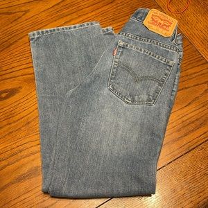 2/$10⬅️ Levi size 10 boys regular light wash jeans
